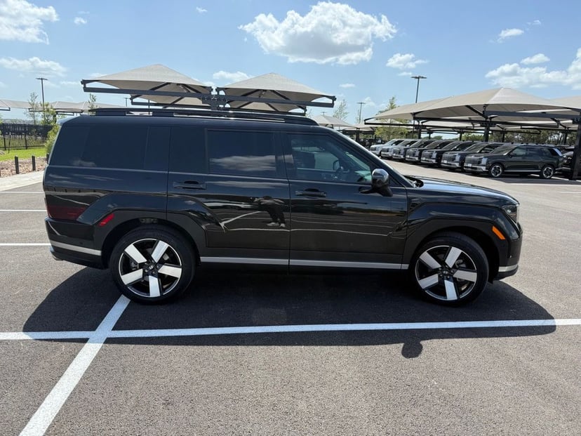 2024 Hyundai Santa Fe - Image 2