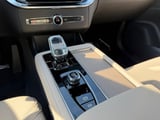 2026 Volvo XC90 - Preview 12