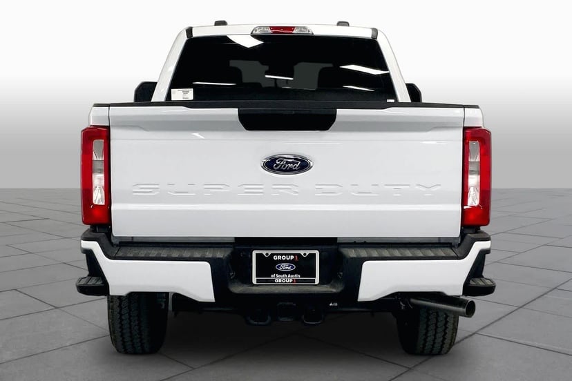 2026 Ford F-250 - Image 3