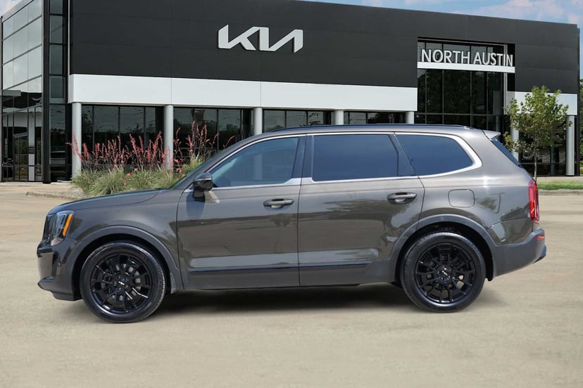 2022 Kia Telluride - Image 2