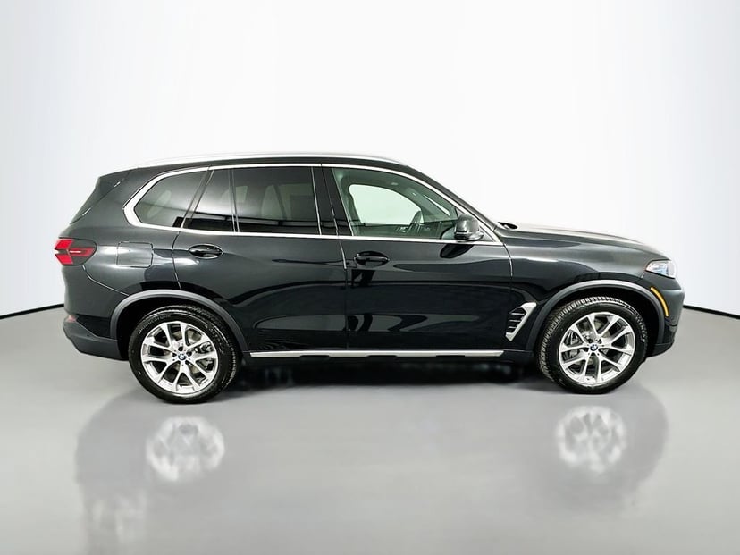 2026 BMW X5 - Image 2