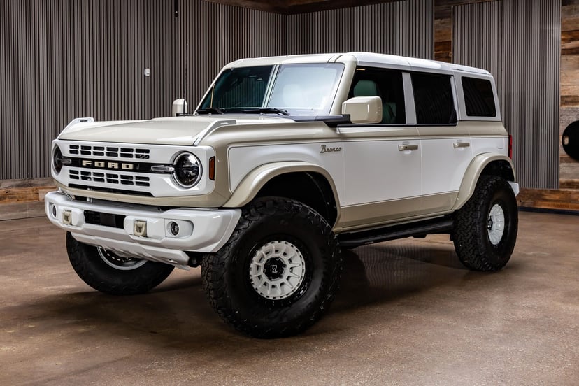 2026 Ford Bronco - Image 3