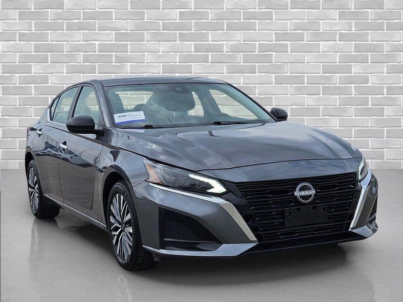 2025 Nissan Altima - Image 1