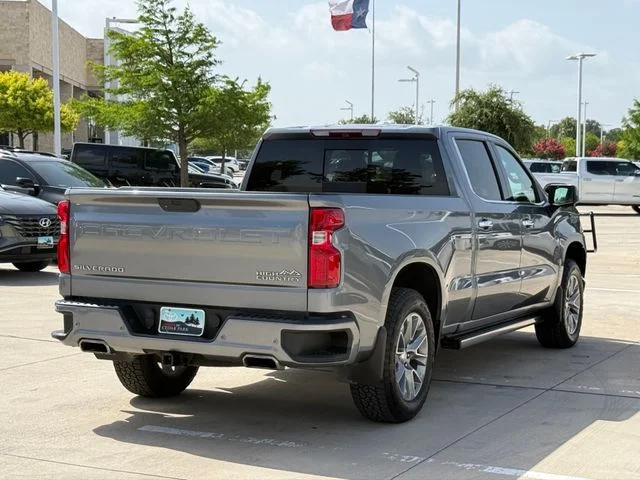 2019 Chevrolet Silverado 1500 - Image 2