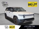 2025 Rivian R1S - Preview 2