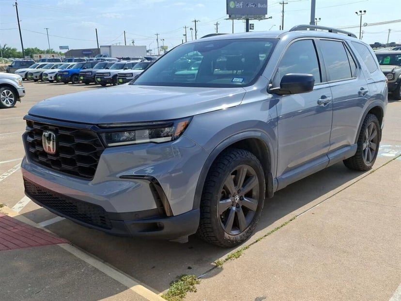 2023 Honda Pilot - Image 1