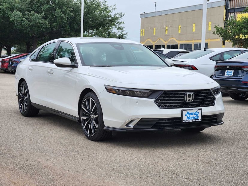 2026 Honda Accord - Image 2