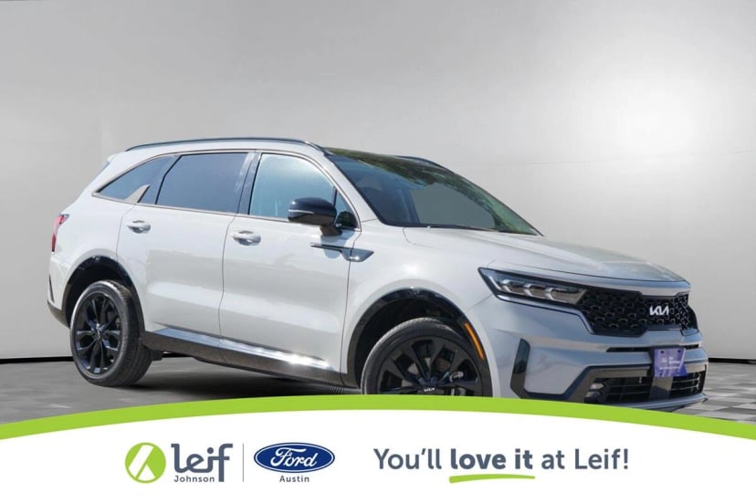 2023 Kia Sorento - Image 1