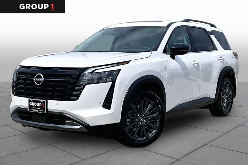 2026 Nissan Pathfinder - Image 1