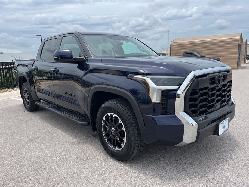 2023 Toyota Tundra - Image 1