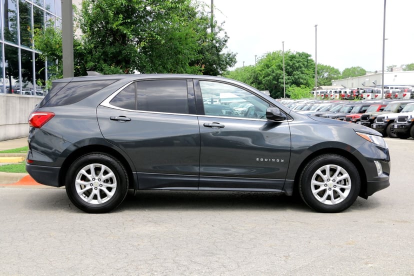 2019 Chevrolet Equinox - Image 2