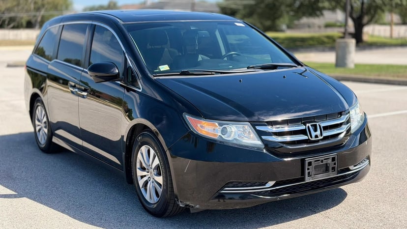 2015 Honda Odyssey - Image 1