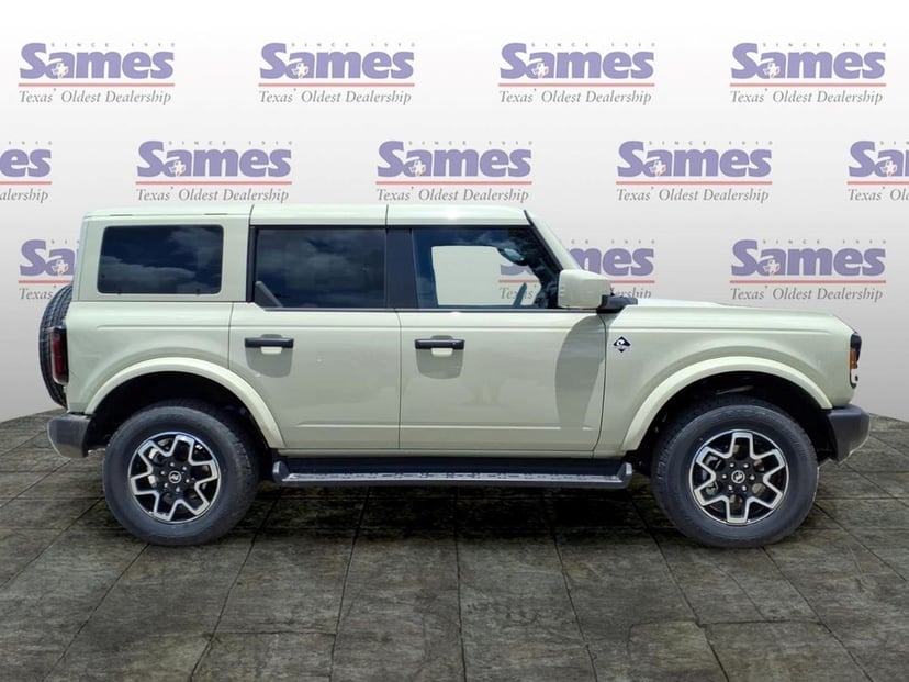 2026 Ford Bronco - Image 2