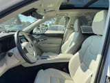 2025 Volvo XC90 - Preview 9