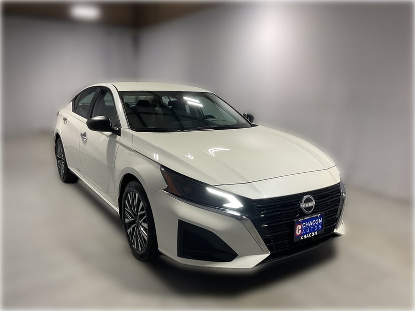 2025 Nissan Altima - Image 1