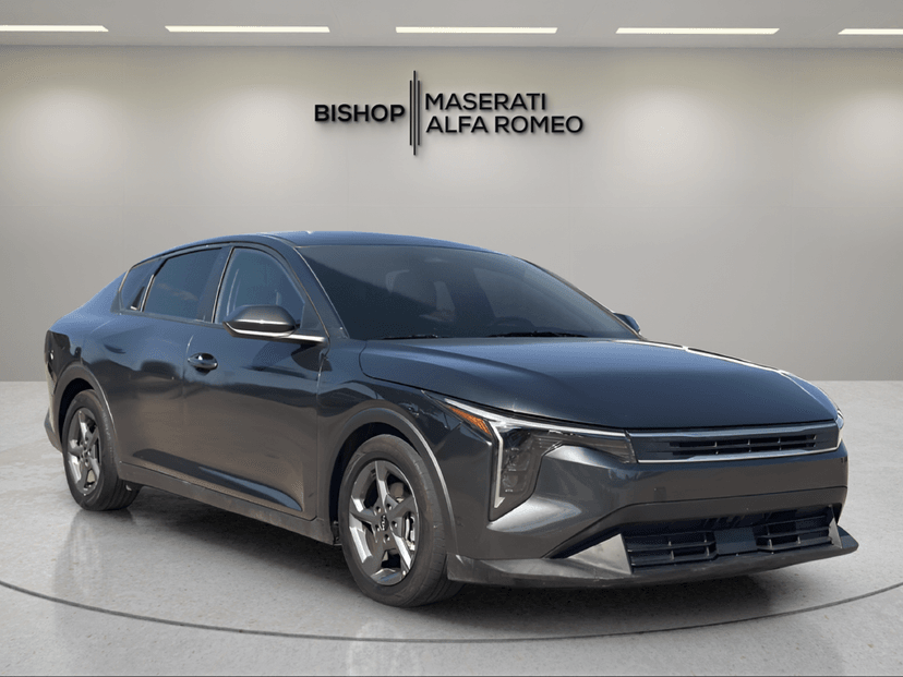 2025 Kia K4 - Image 1