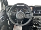 2025 Jeep Gladiator - Preview 12