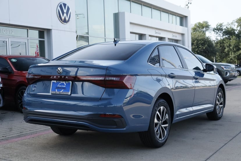 2026 Volkswagen Jetta - Image 3