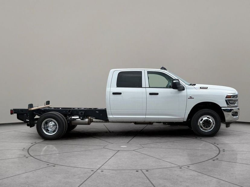 2026 Ram 3500 - Image 3