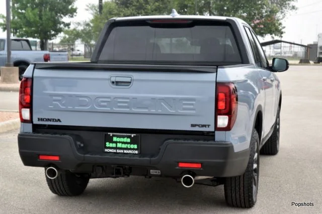 2026 Honda Ridgeline Sport 4D Crew Cab Gray Pearl - Image 2