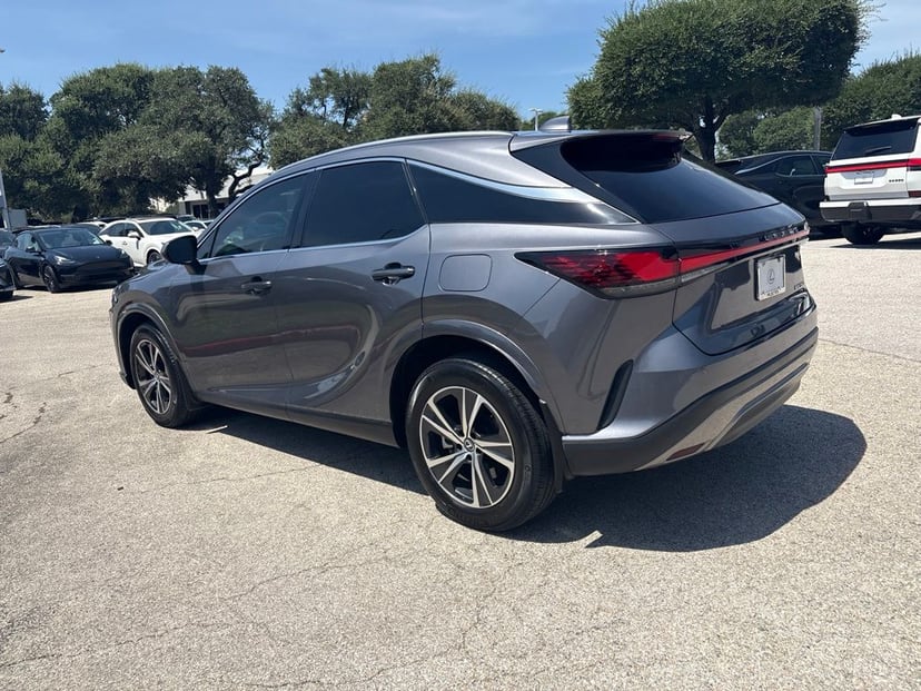 2023 Lexus RX - Image 3