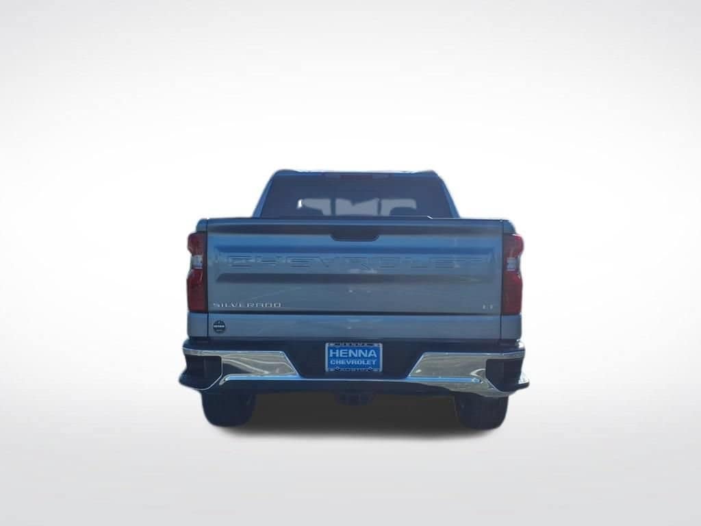 2026 Chevrolet Silverado 1500 - Image 3