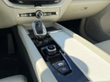 2026 Volvo XC60 - Preview 13