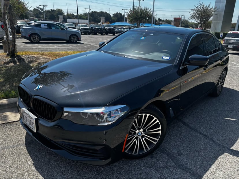2019 BMW 530i - Image 1