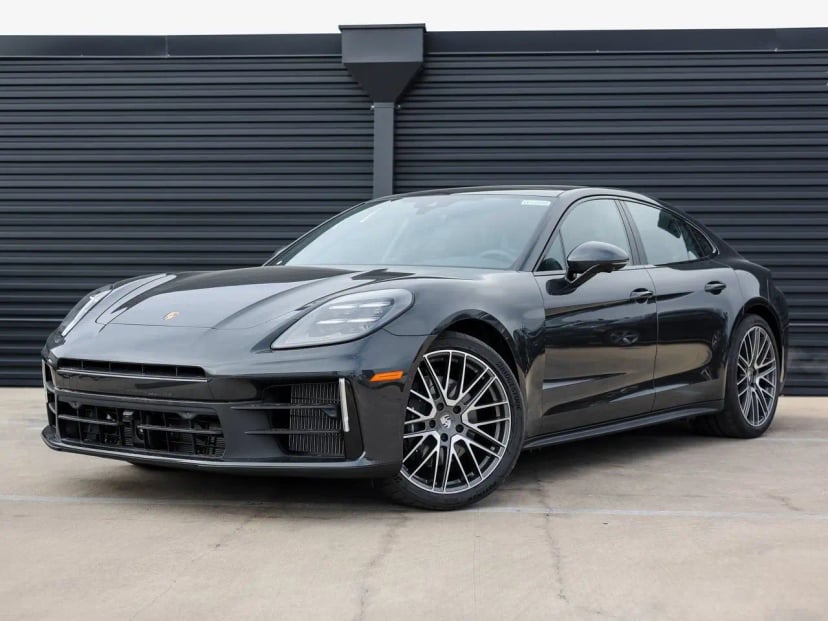 2026 Porsche Panamera - Image 1