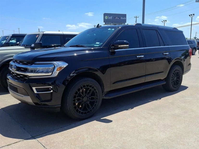 2024 Ford Expedition MAX - Image 1