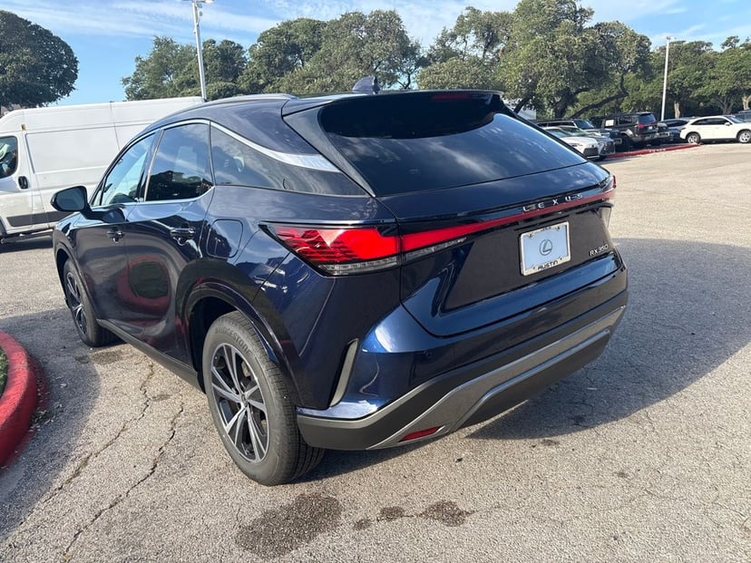 2025 Lexus RX - Image 3