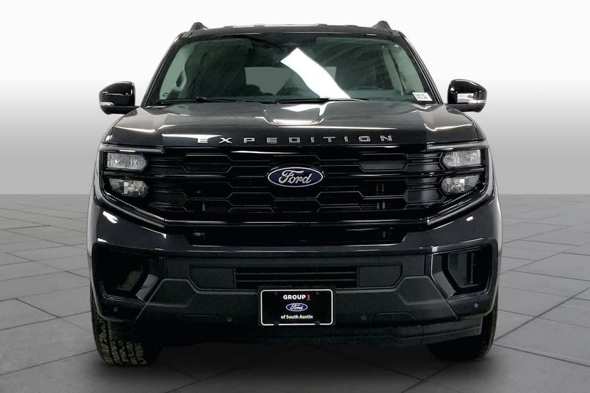2026 Ford Expedition - Image 2