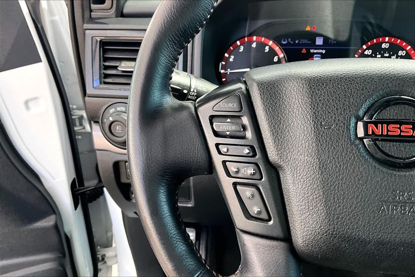 2021 Nissan Titan - Image 3