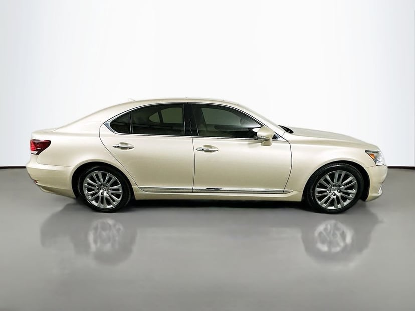 2013 Lexus LS - Image 3