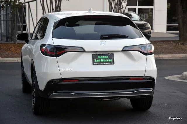2027 Honda HR-V - Image 3