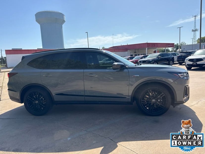 2026 Acura MDX - Image 2