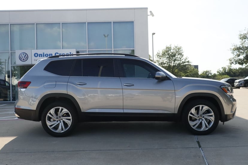 2021 Volkswagen Atlas - Image 2
