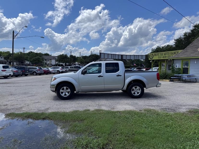 2011 Nissan Frontier - Image 3