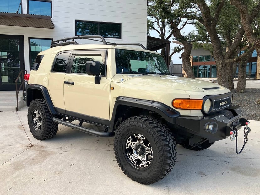 2010 Toyota FJ Cruiser - Image 1