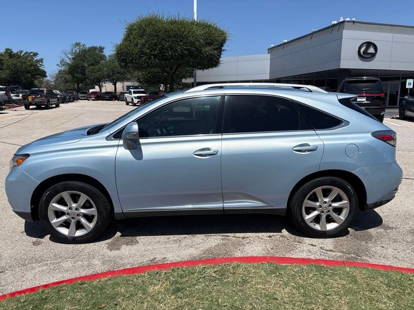2010 Lexus RX - Image 2