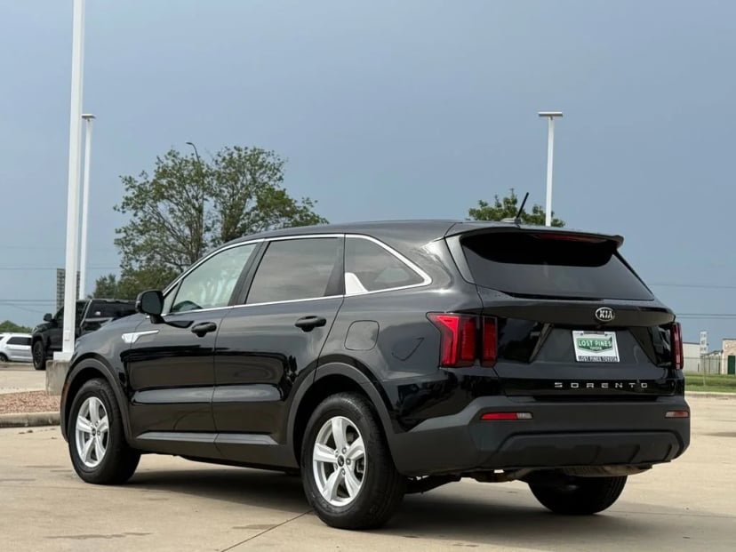 2021 Kia Sorento - Image 3