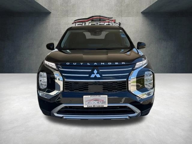 2026 Mitsubishi Outlander - Image 3