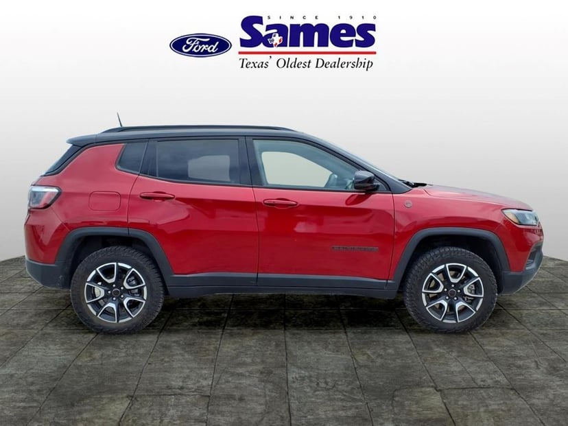 2025 Jeep Compass - Image 2