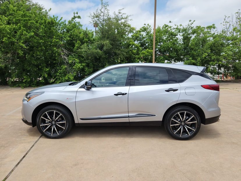2026 Acura RDX - Image 2