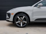 2026 Porsche Macan - Preview 11
