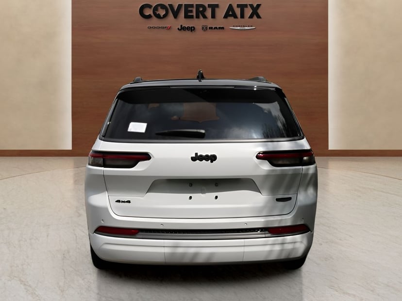 2026 Jeep Grand Cherokee L - Image 2