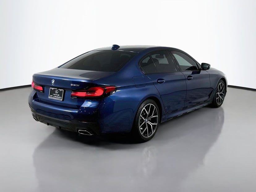 2023 BMW 5-series - Image 3