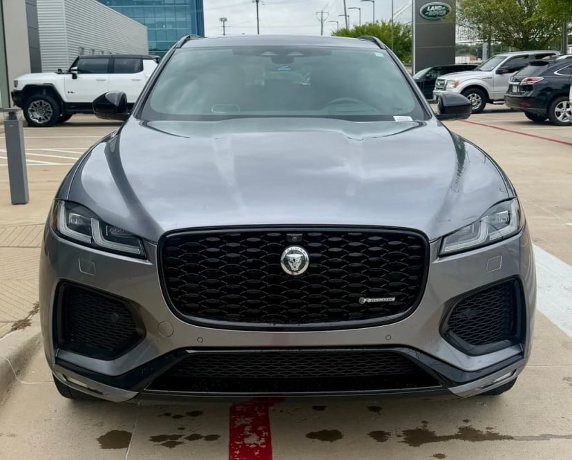 2024 Jaguar F-PACE - Image 2