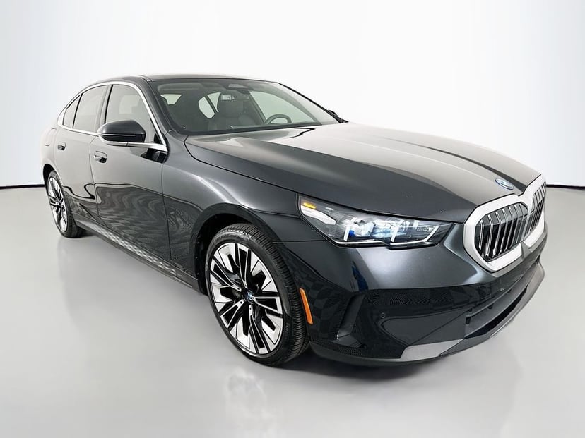 2024 BMW i5 - Image 2