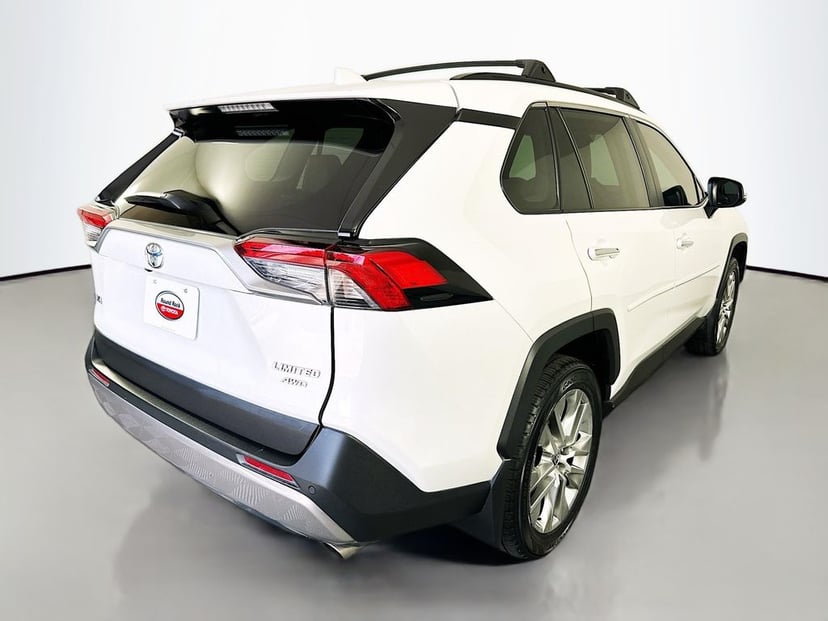 2025 Toyota RAV4 - Image 3